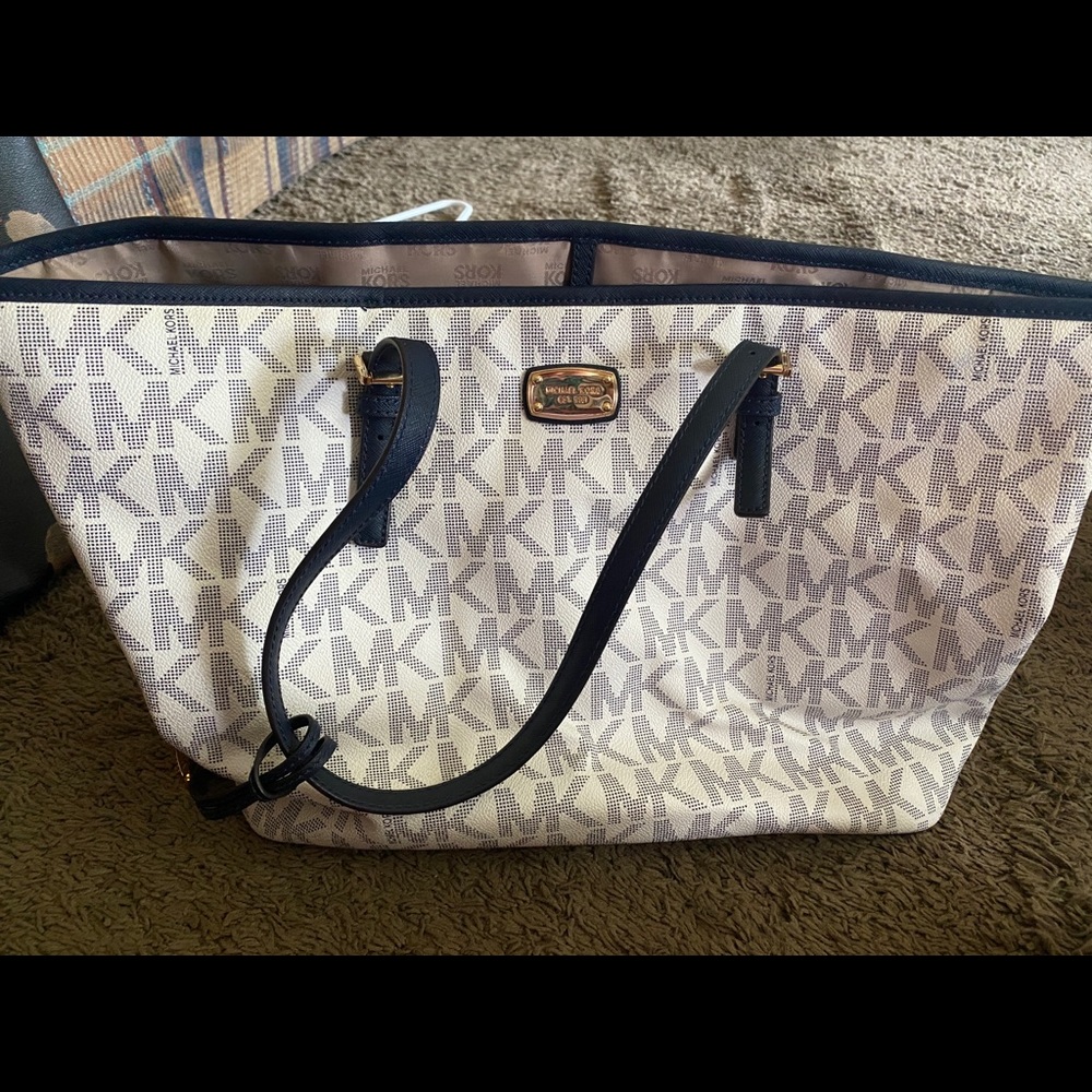 Michaels Kors Purse